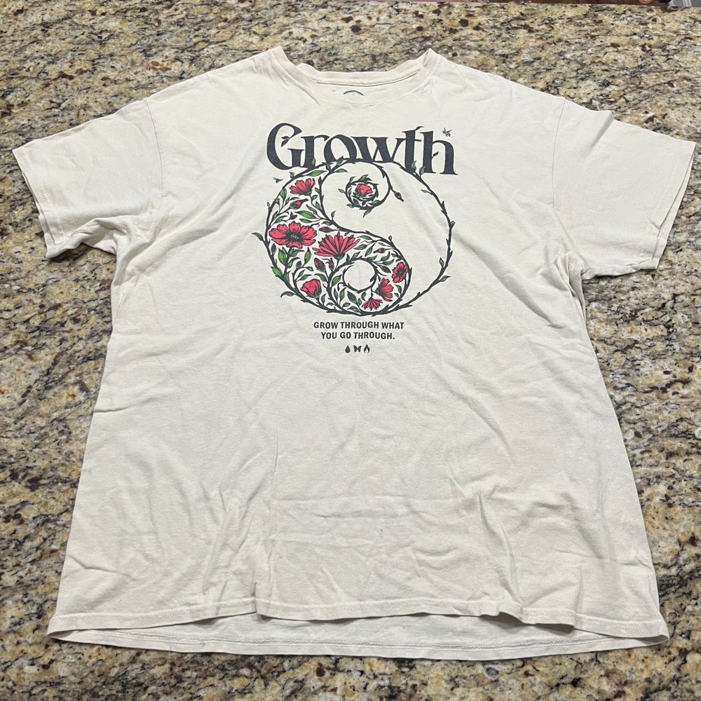 D&M Growth Yin Yang Floral Graphic T-Shirt Mens XL Cream Short Sleeve Cotton